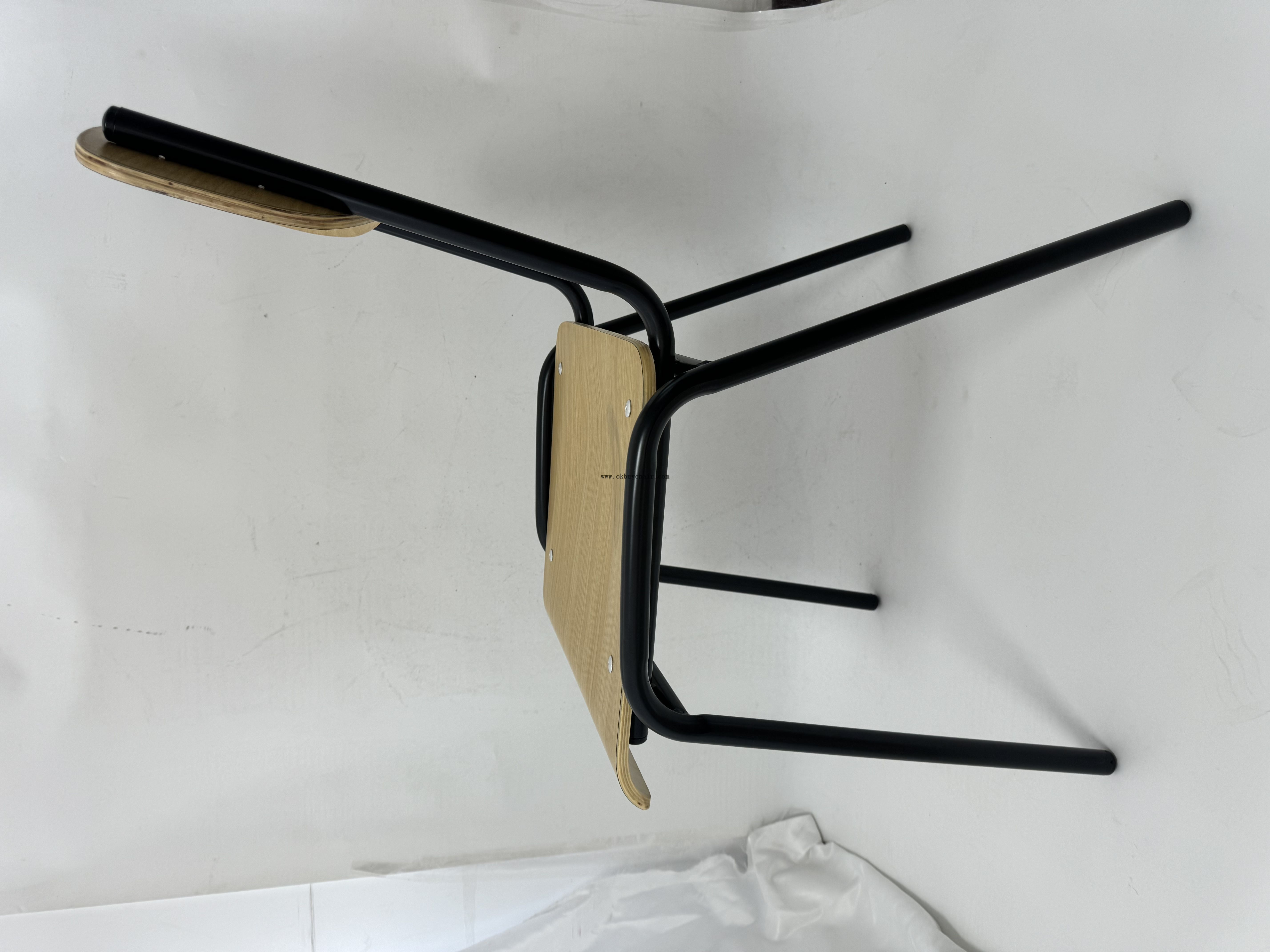 Stackable Plywood Classroom Chair with Heavy Duty Metal Frame for School and Training Room Seating