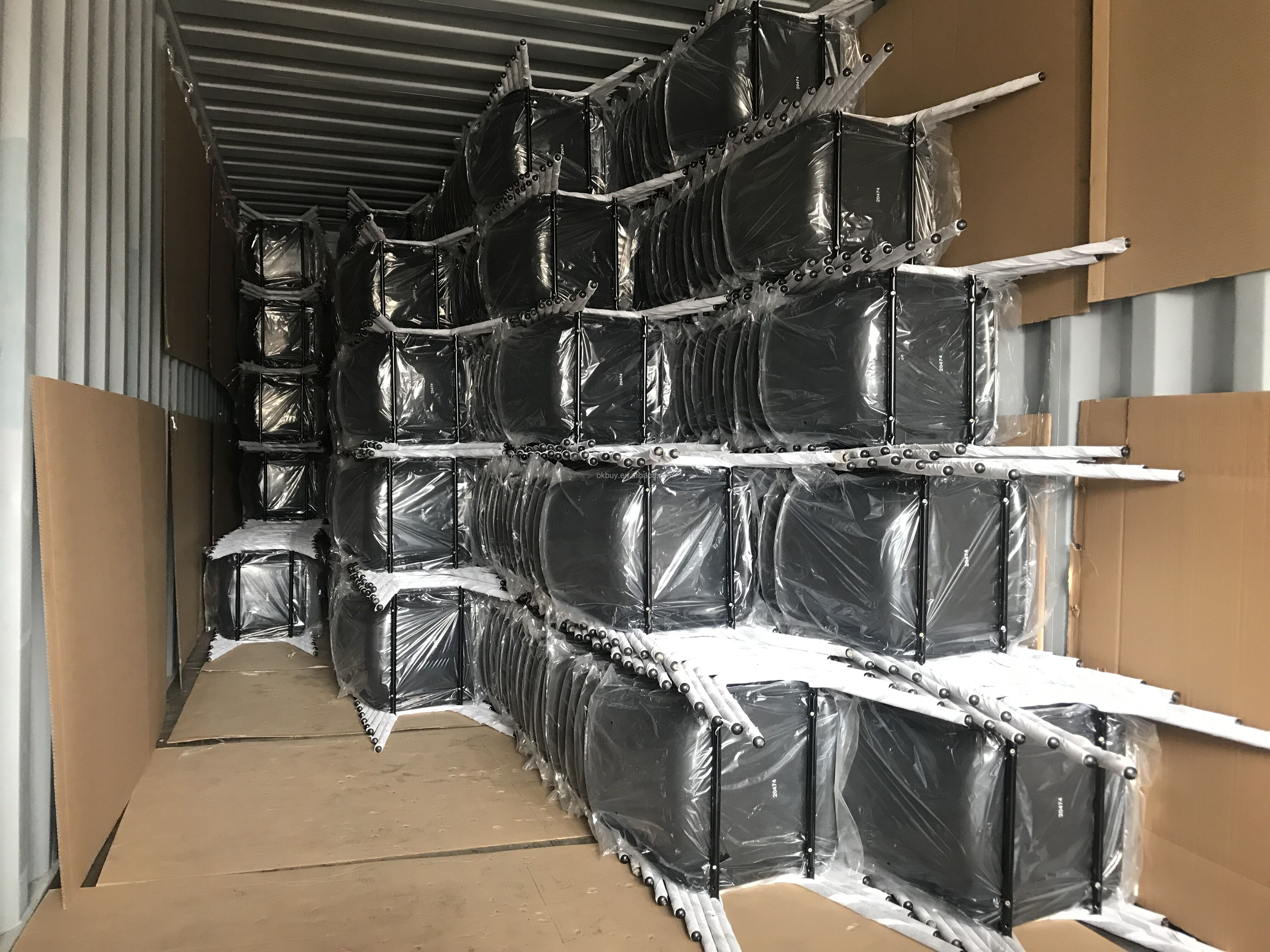 Efficient container loading process maximizing 40HQ space