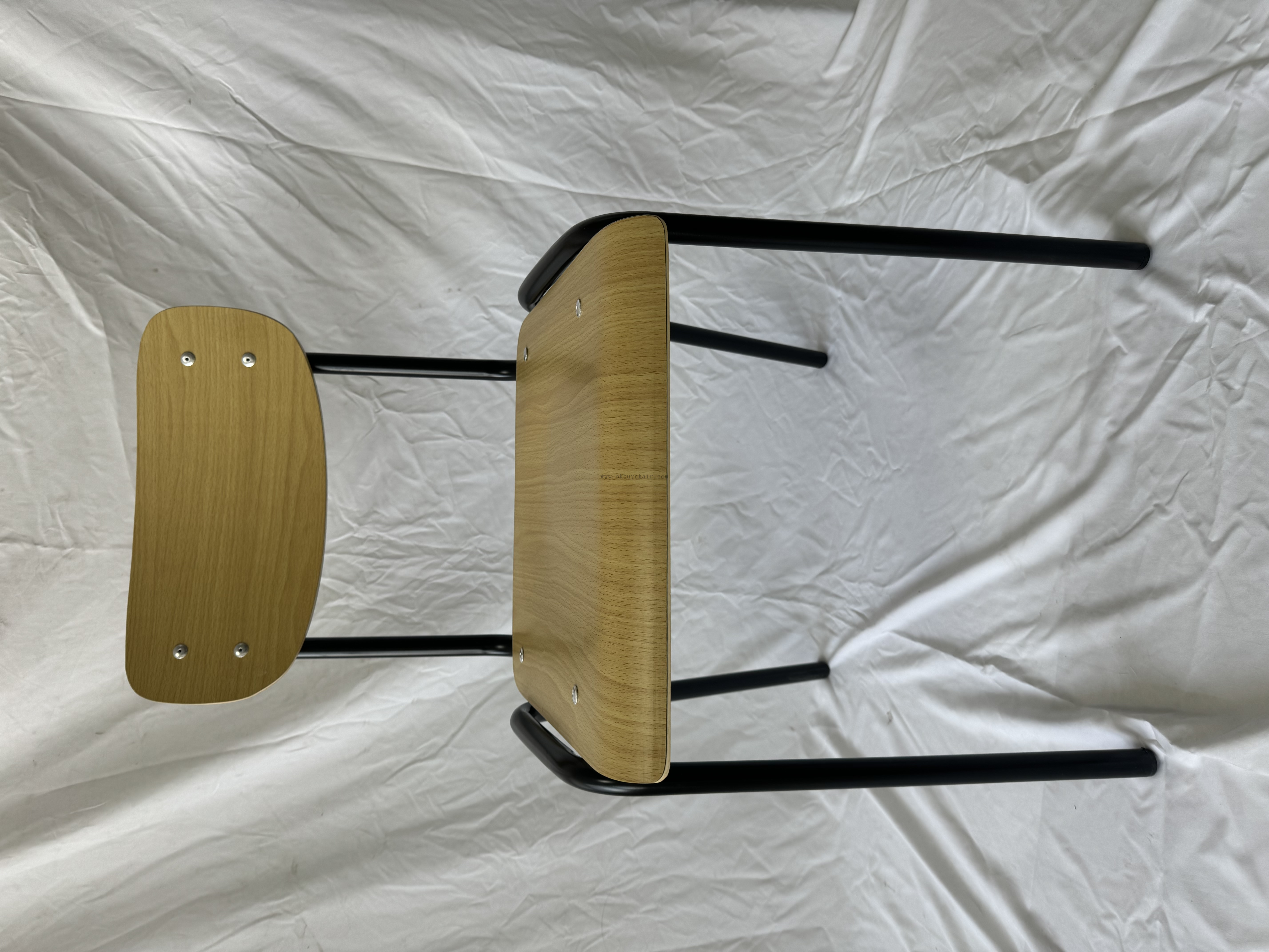 Stackable Plywood Classroom Chair with Heavy Duty Metal Frame for School and Training Room Seating